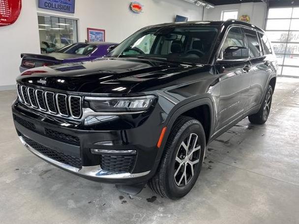 JEEP GRAND CHEROKEE 2023 1C4RJKBGXP8806031 image